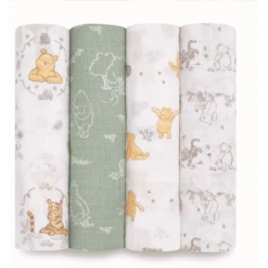 Aden ® Puck Handdoeken Winnie + Friends Pakje Van