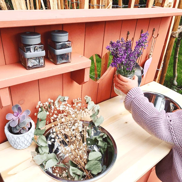 MUDDY BUDDY Buitenspeelkeuken "Adventurer Heart " Poeder Roze 2 MUDDY BUDDY Buitenspeelkeuken "Adventurer Heart " Poeder Roze - Afbeelding 2